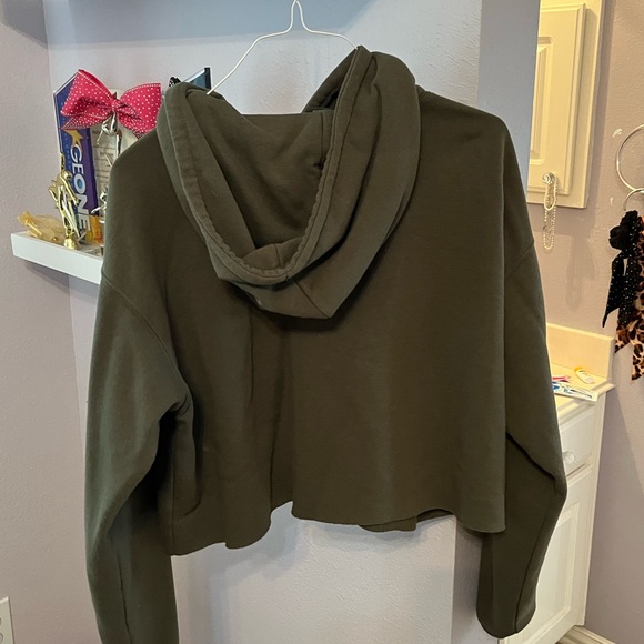 cropped army green hoodie! - Picture 2 of 3